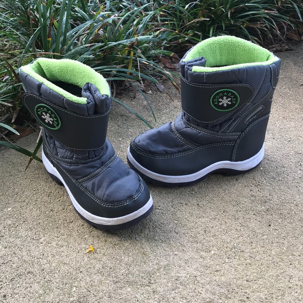 Adorababy kid boots 😀